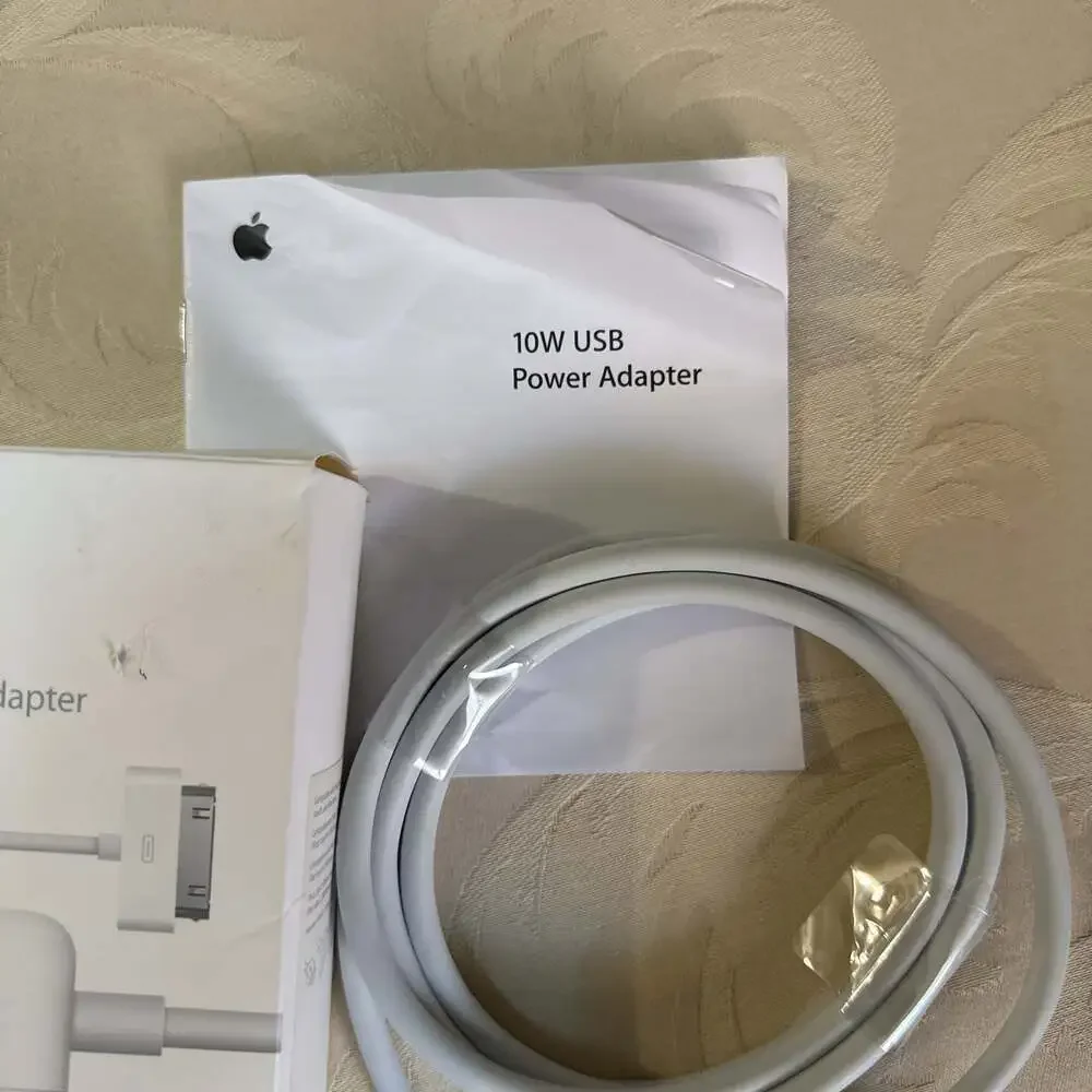 Apple iPad 10W USB‎ Power Adapter Cable and Manual